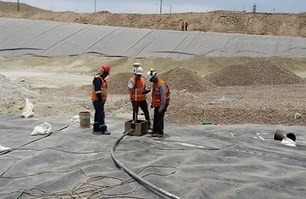Suministro e Instalación de Instrumentación Geotécnica en Presas de Relaves 1